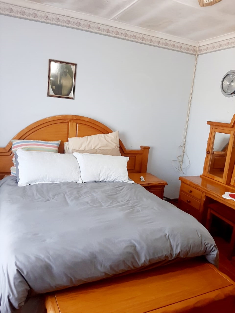 5 Bedroom Property for Sale in Amalinda Eastern Cape